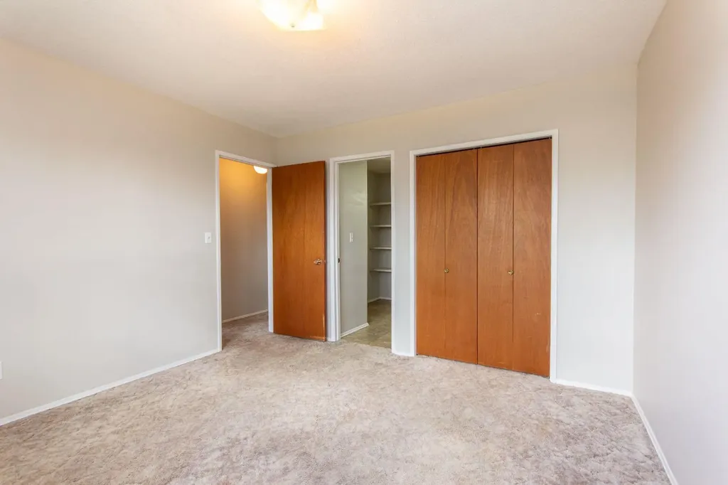 19 Gibson Close Red Deer AB T4P 2Z3