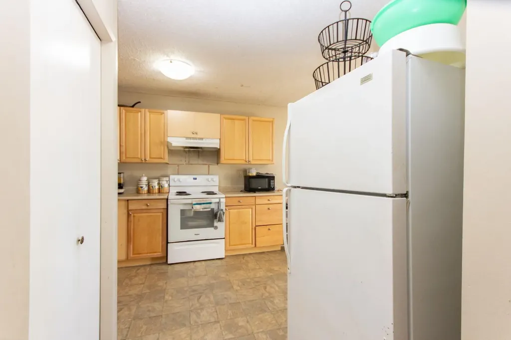 19 Gibson Close Red Deer AB T4P 2Z3