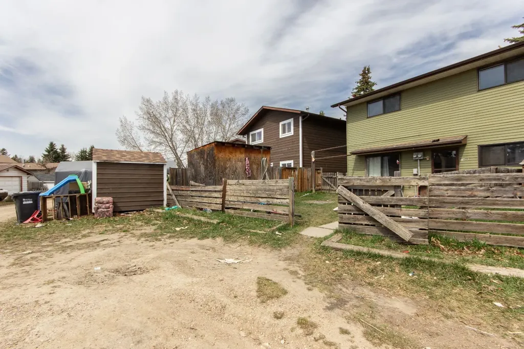 19 Gibson Close Red Deer AB T4P 2Z3