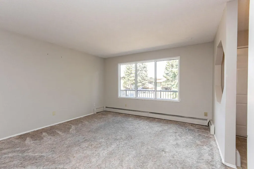 19 Gibson Close Red Deer AB T4P 2Z3