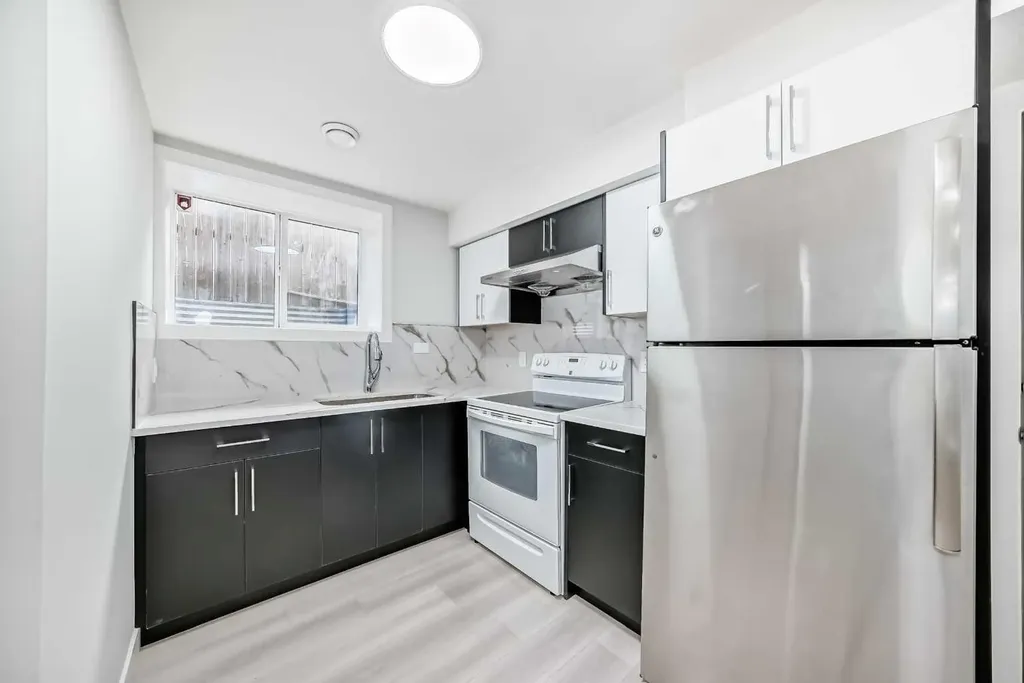 231 Saddlebrook Way NE Calgary AB T3J 0B5