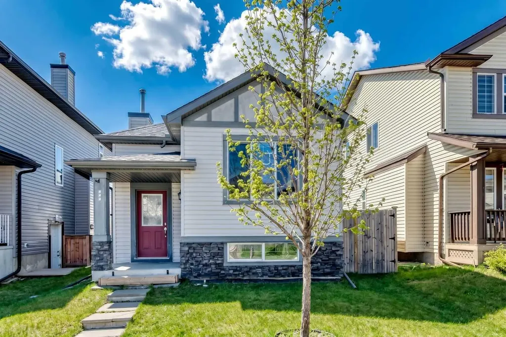 231 Saddlebrook Way NE Calgary AB T3J 0B5