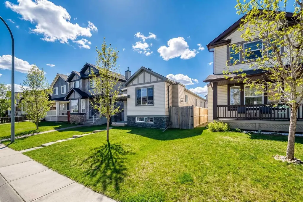 231 Saddlebrook Way NE Calgary AB T3J 0B5