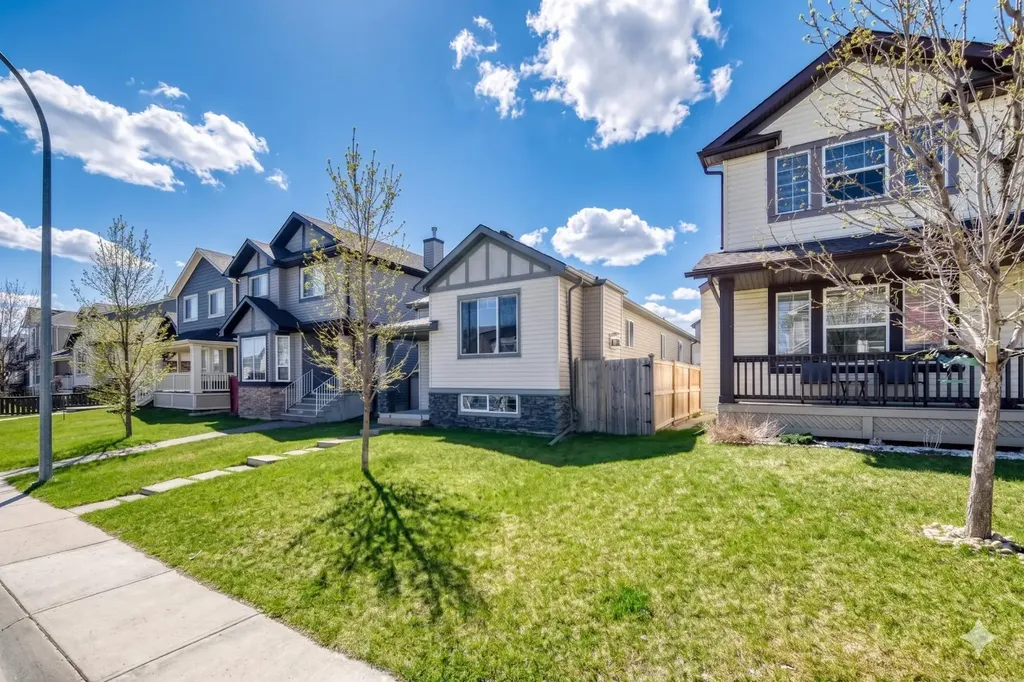231 Saddlebrook Way NE Calgary AB T3J 0B5