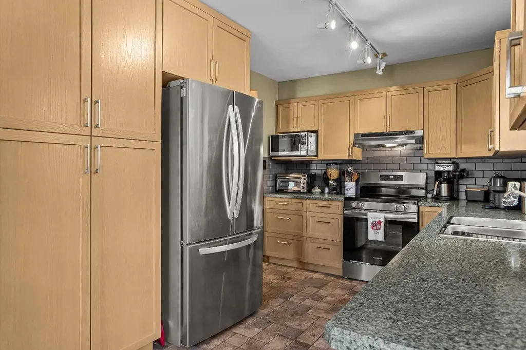 1054 Evergreen Circle Canmore AB T1W 3H5