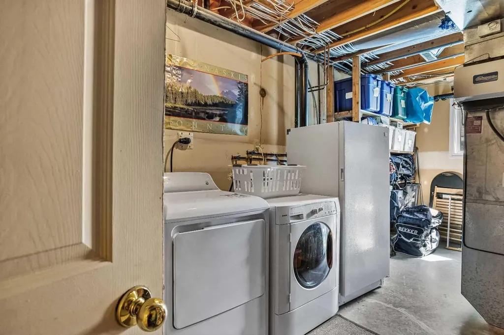 1054 Evergreen Circle Canmore AB T1W 3H5