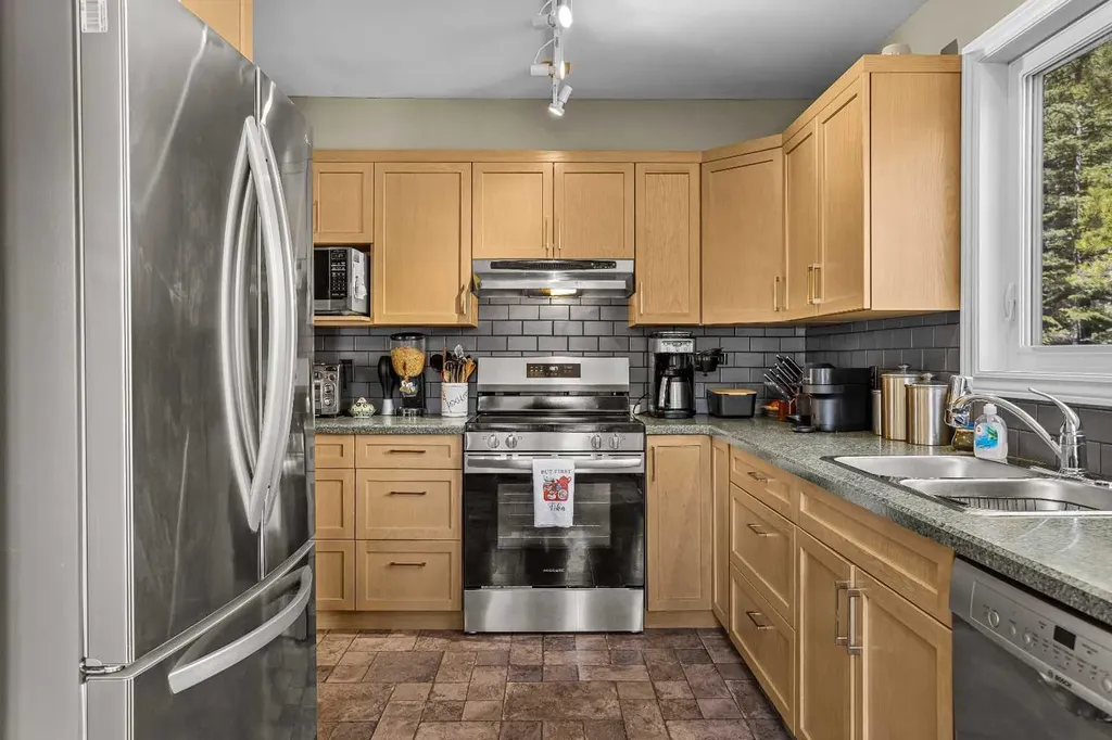 1054 Evergreen Circle Canmore AB T1W 3H5
