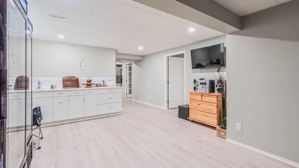 14 Silverado Ridge Link SW Calgary AB T2X0J8
