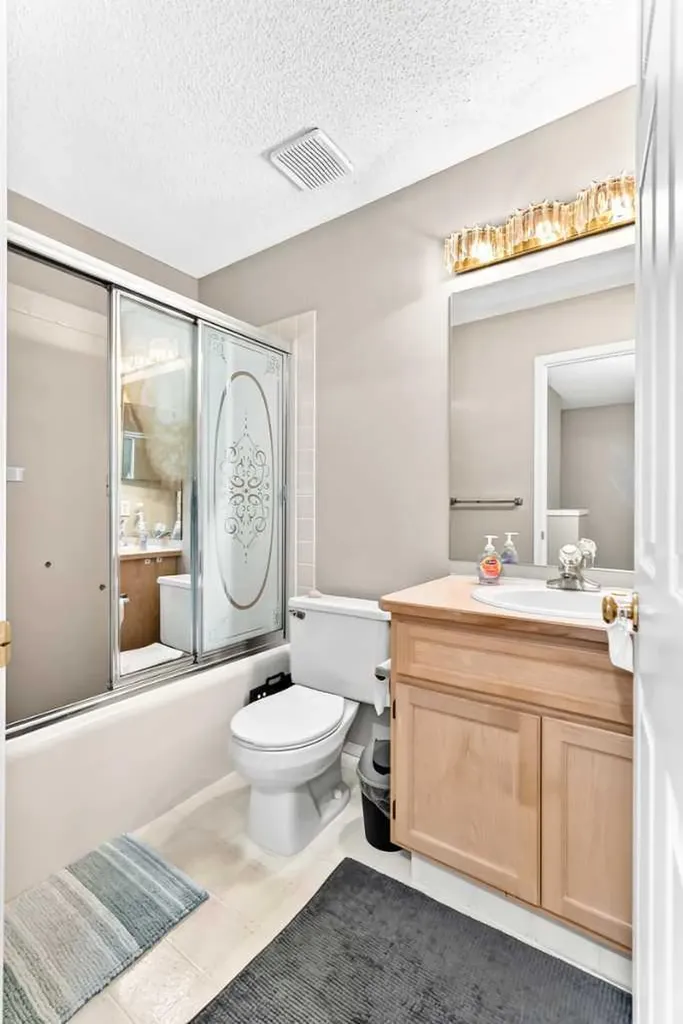 7212 Sierra Morena Boulevard SW Calgary AB T3H 3G5