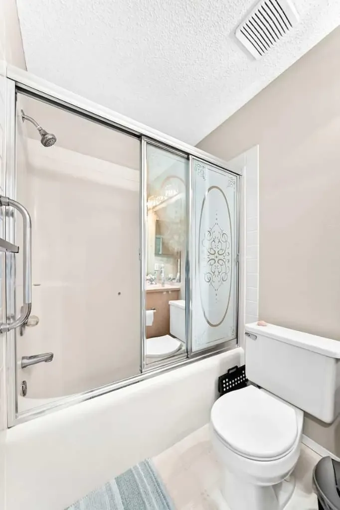 7212 Sierra Morena Boulevard SW Calgary AB T3H 3G5