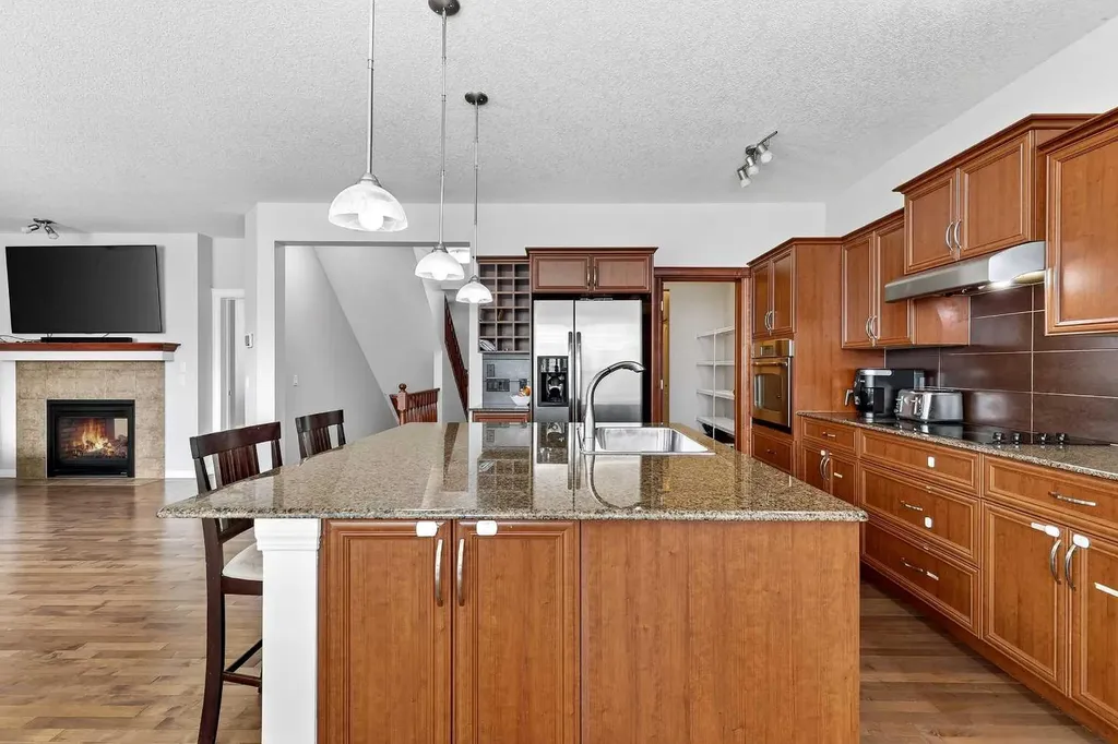 38 Silverado Skies Crescent Calgary AB T2X0J5