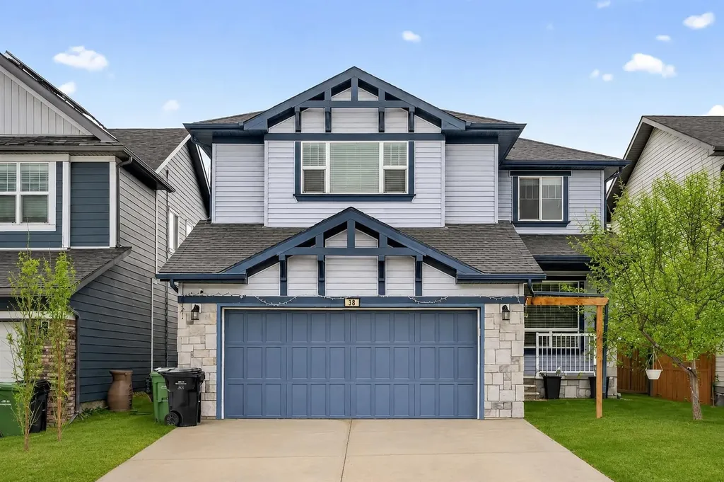 38 Silverado Skies Crescent Calgary AB T2X0J5