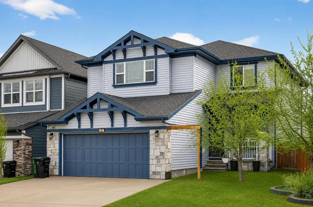 38 Silverado Skies Crescent Calgary AB T2X0J5