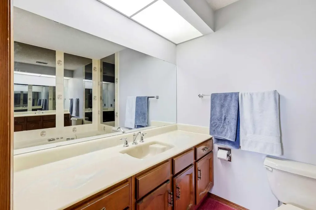 149 Edgehill Drive NW Calgary AB T3A 2W5