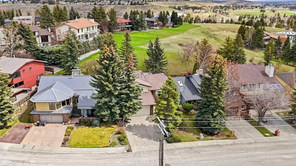 149 Edgehill Drive NW Calgary AB T3A 2W5
