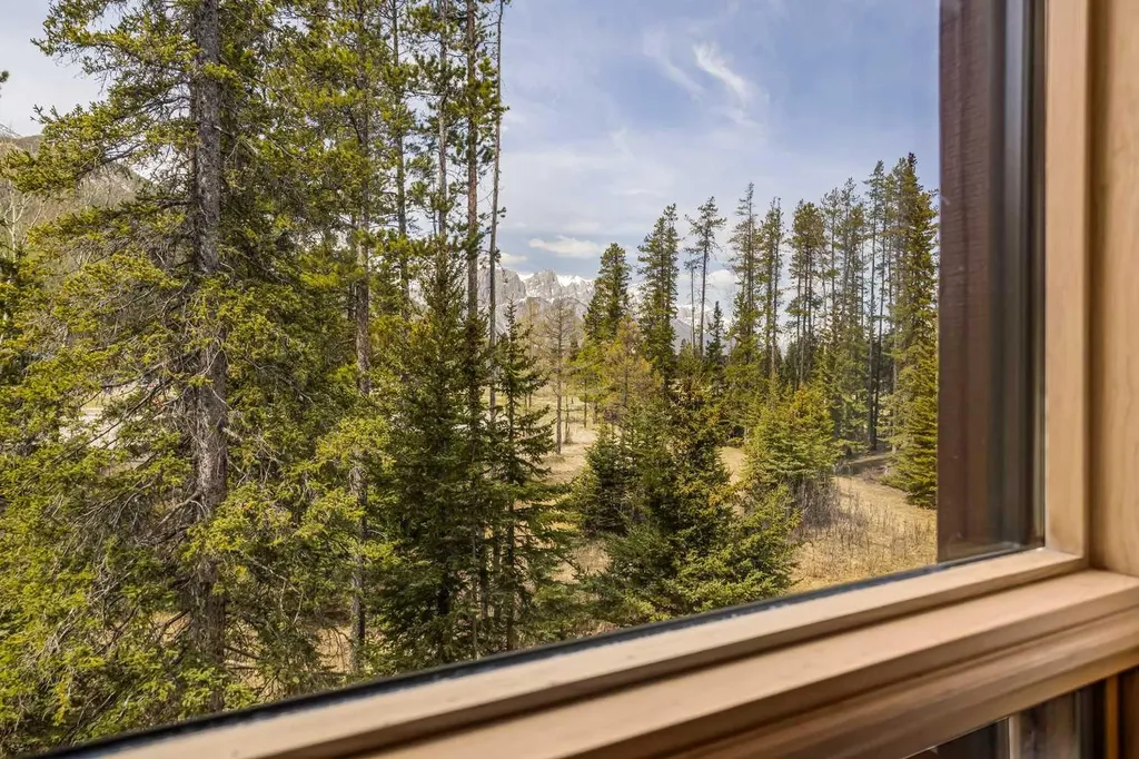 2100A Stewart Creek Drive Canmore AB T1W 0G3
