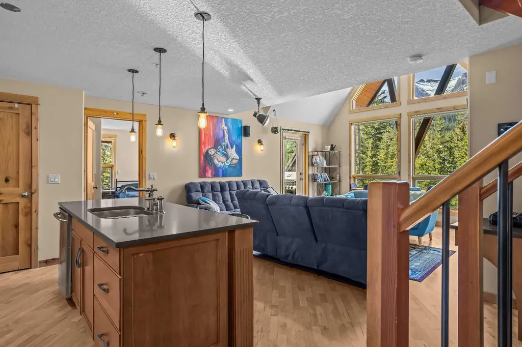 2100A Stewart Creek Drive Canmore AB T1W 0G3