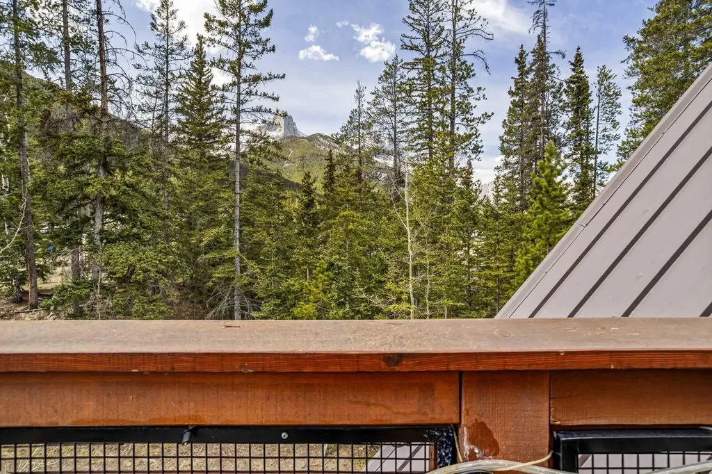 2100A Stewart Creek Drive Canmore AB T1W 0G3