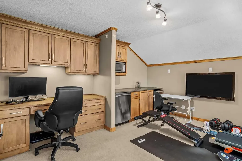 2100A Stewart Creek Drive Canmore AB T1W 0G3