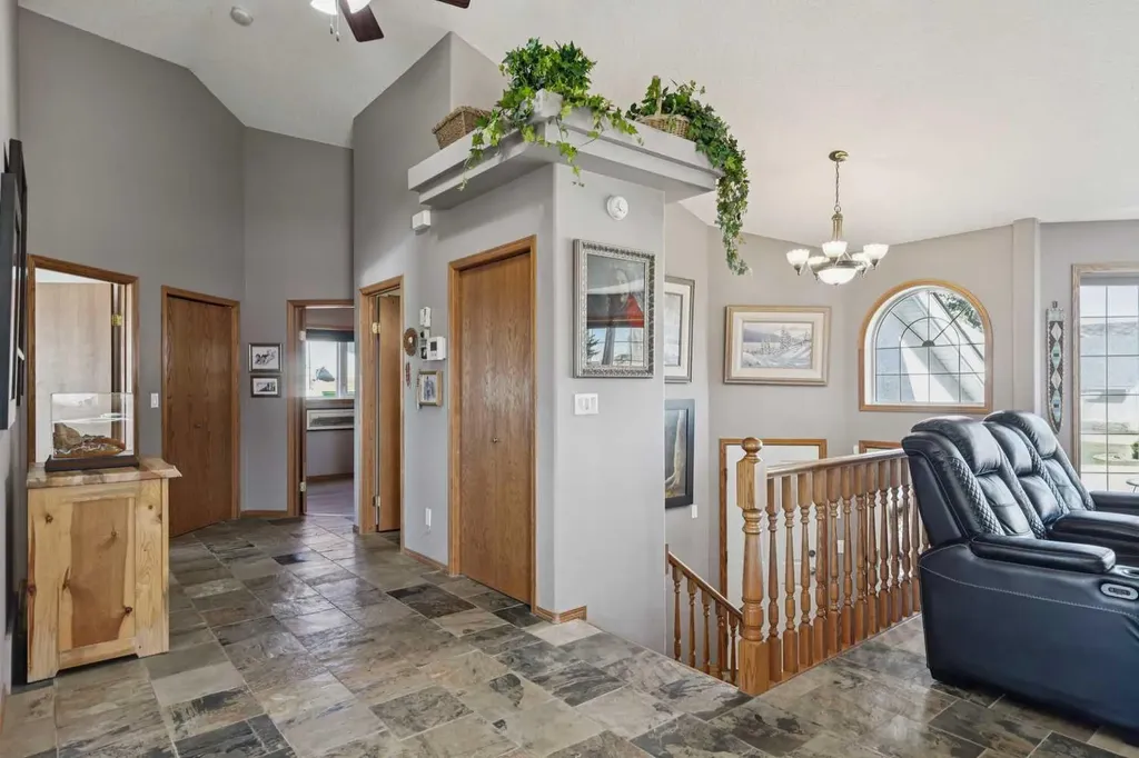 28 Westpoint Drive Didsbury AB T0M 0W0