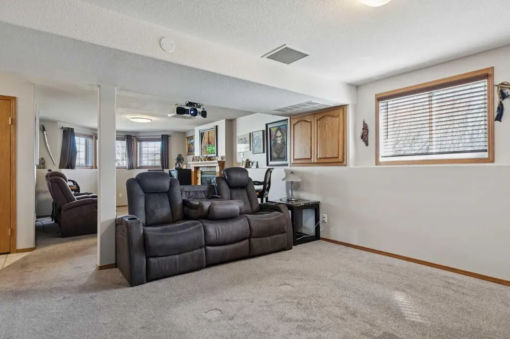 28 Westpoint Drive Didsbury AB T0M 0W0