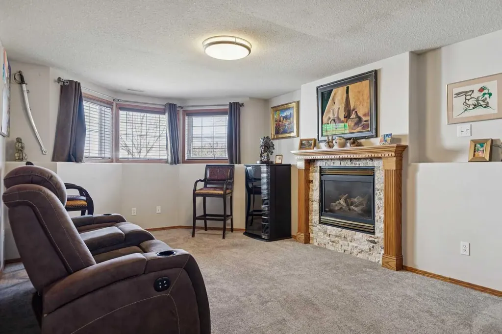 28 Westpoint Drive Didsbury AB T0M 0W0