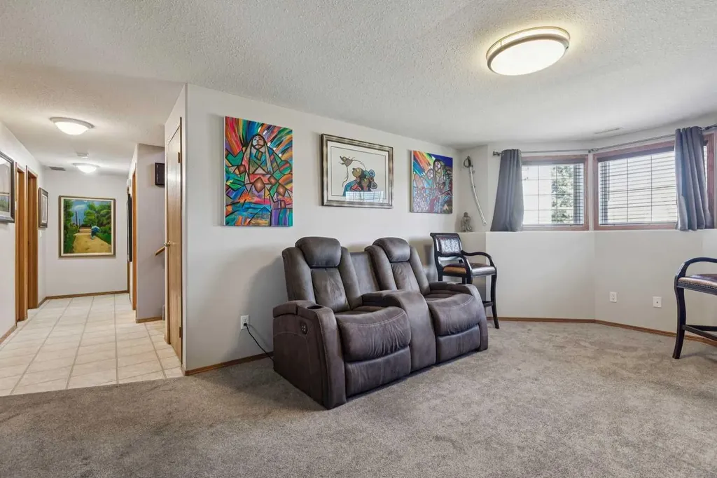 28 Westpoint Drive Didsbury AB T0M 0W0