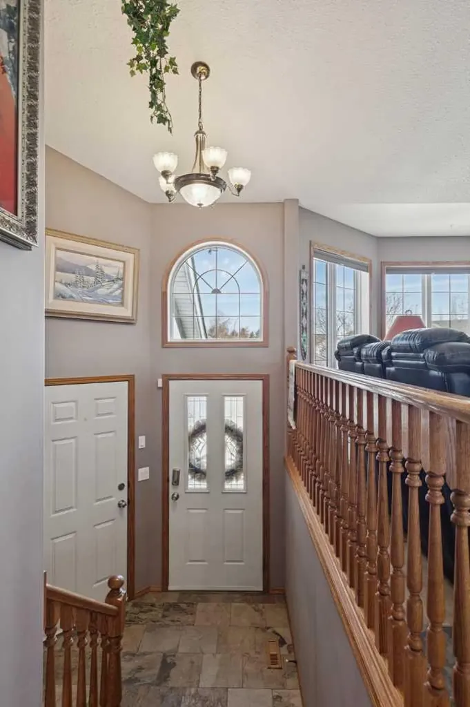 28 Westpoint Drive Didsbury AB T0M 0W0