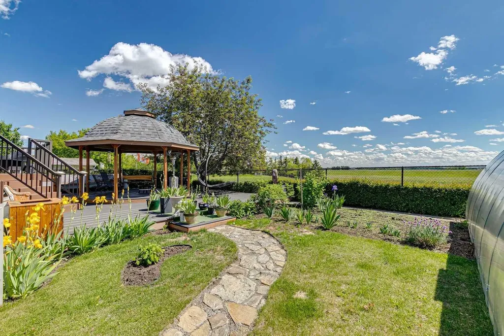 28 Westpoint Drive Didsbury AB T0M 0W0