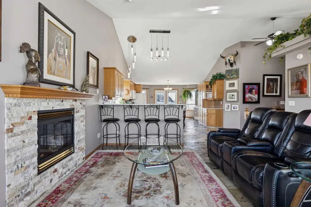 28 Westpoint Drive Didsbury AB T0M 0W0
