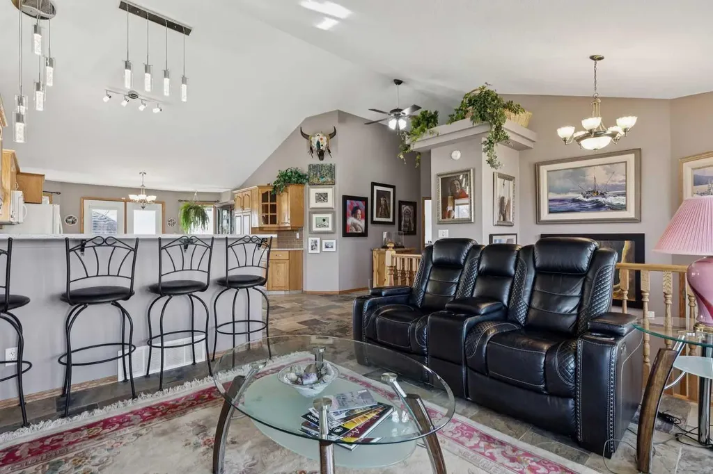 28 Westpoint Drive Didsbury AB T0M 0W0
