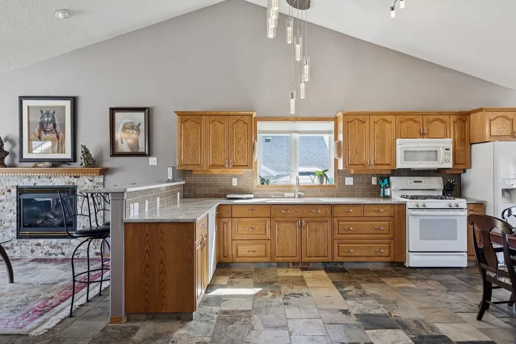 28 Westpoint Drive Didsbury AB T0M 0W0