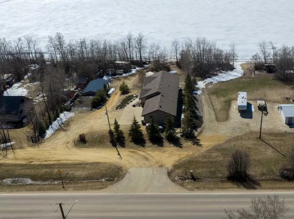 2987 Calling Lake Drive Calling Lake AB T9S 0A8