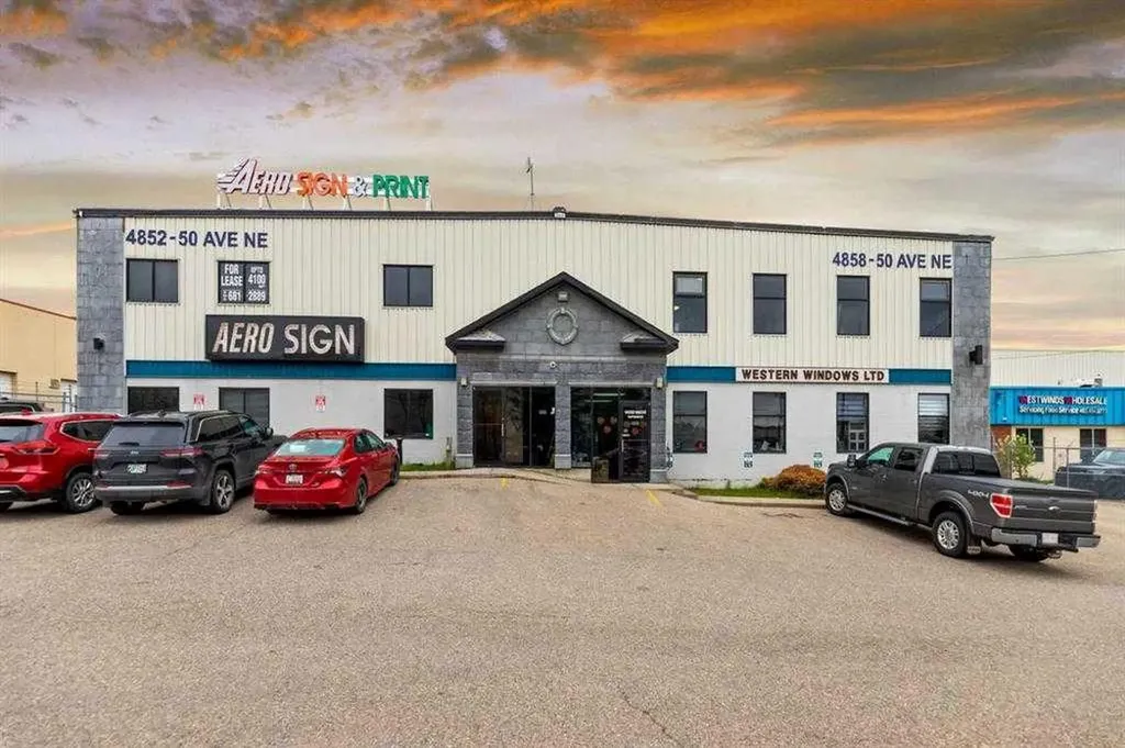 4852 50 Avenue NE Calgary AB T3J4L8