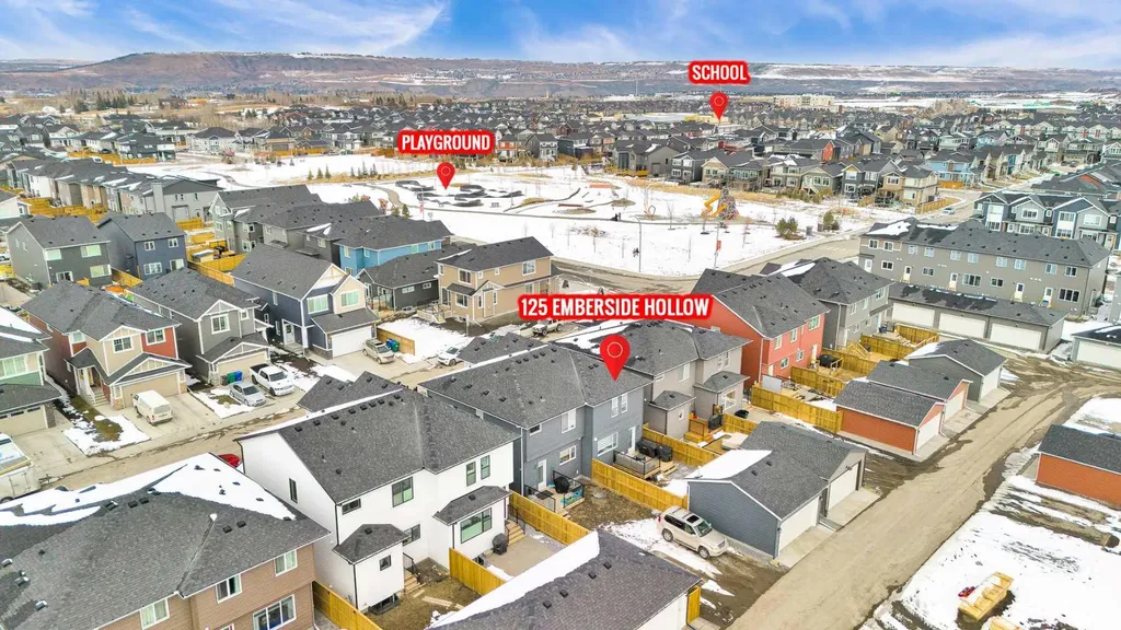 125 Emberside Hollow Cochrane AB T4C3E1