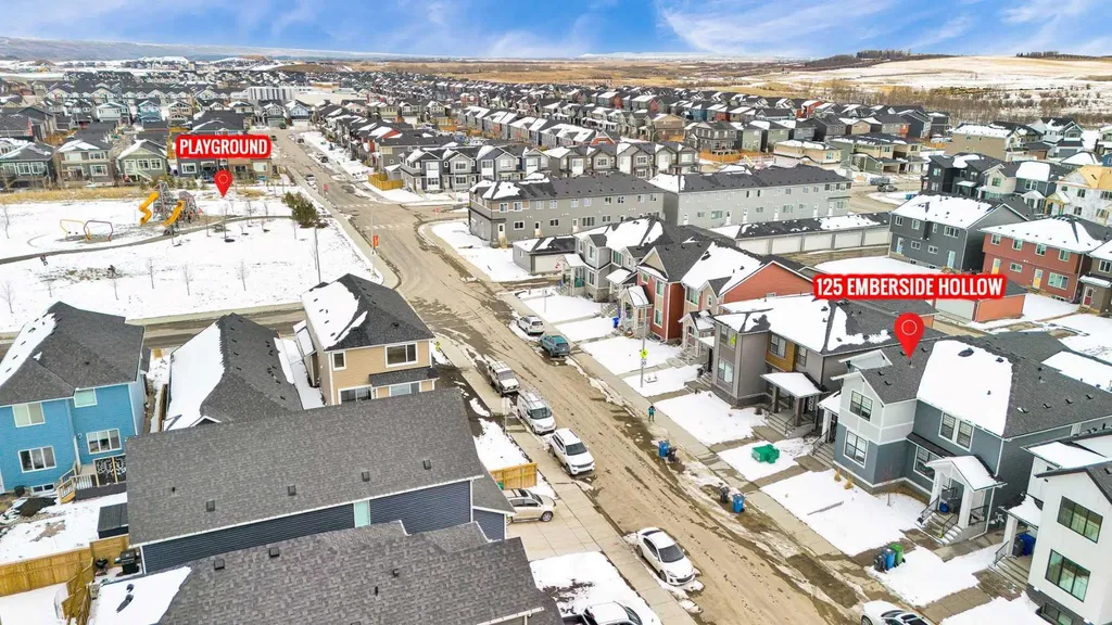 125 Emberside Hollow Cochrane AB T4C3E1