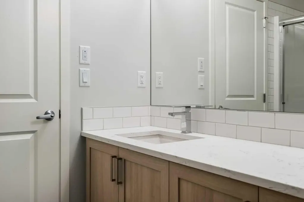 33 Carringham Gate NW Calgary AB T3P2H6