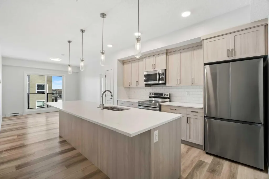 33 Carringham Gate NW Calgary AB T3P2H6