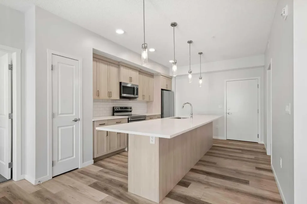 33 Carringham Gate NW Calgary AB T3P2H6