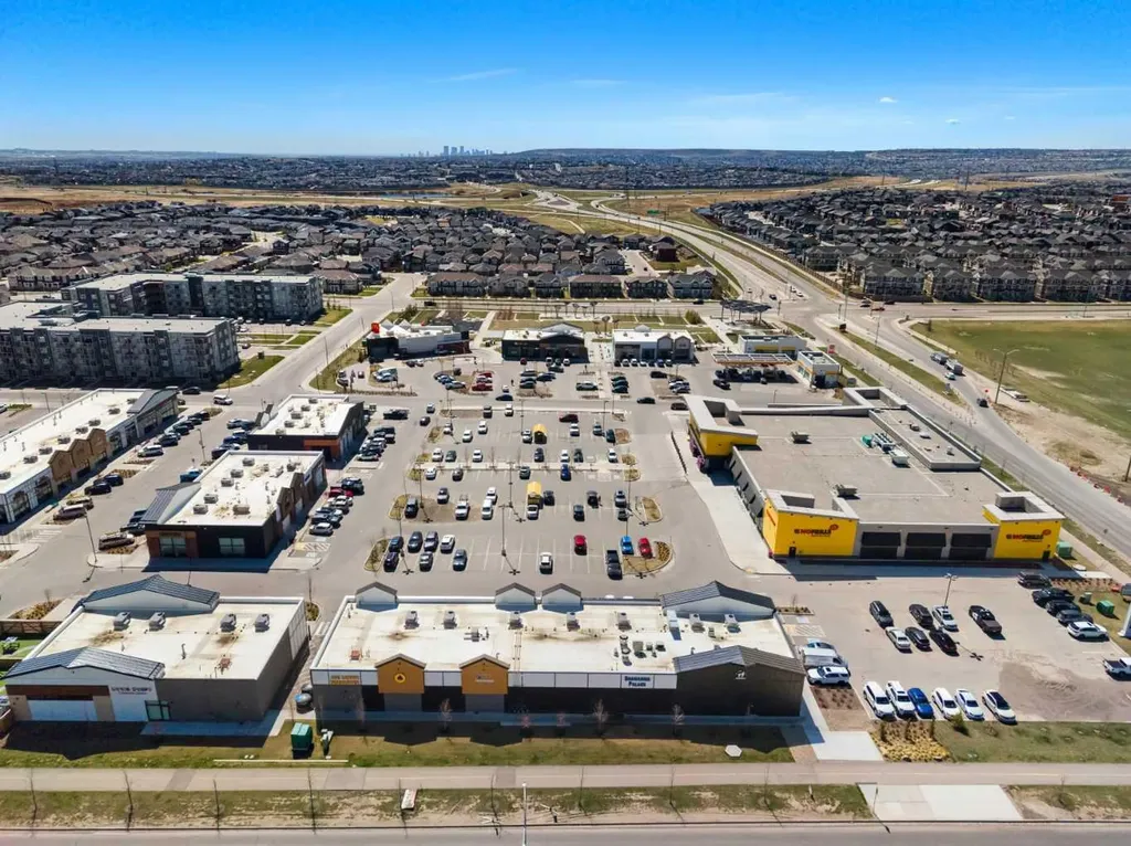 33 Carringham Gate NW Calgary AB T3P2H6