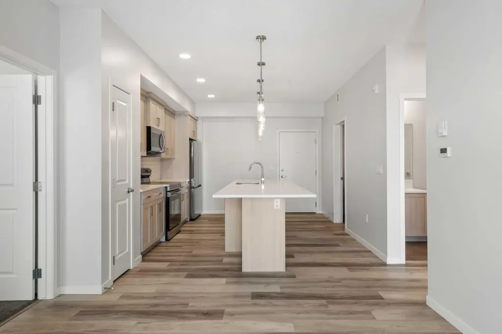 33 Carringham Gate NW Calgary AB T3P2H6