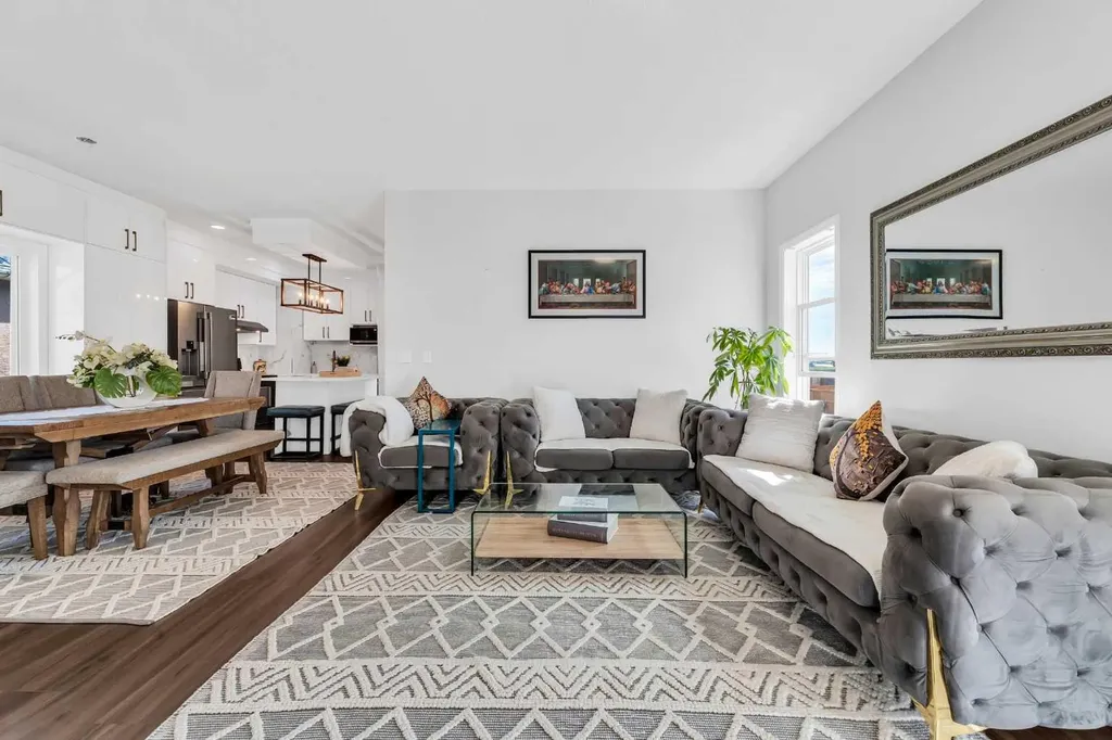 539 East Lakeview Place Chestermere AB T1X 0A3