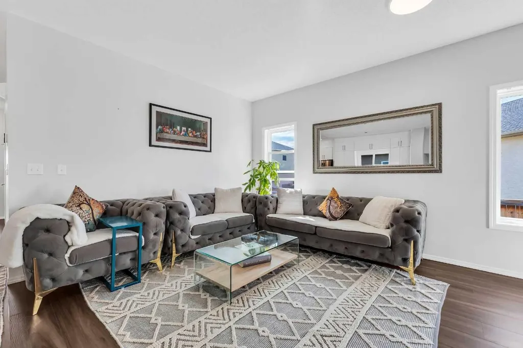 539 East Lakeview Place Chestermere AB T1X 0A3