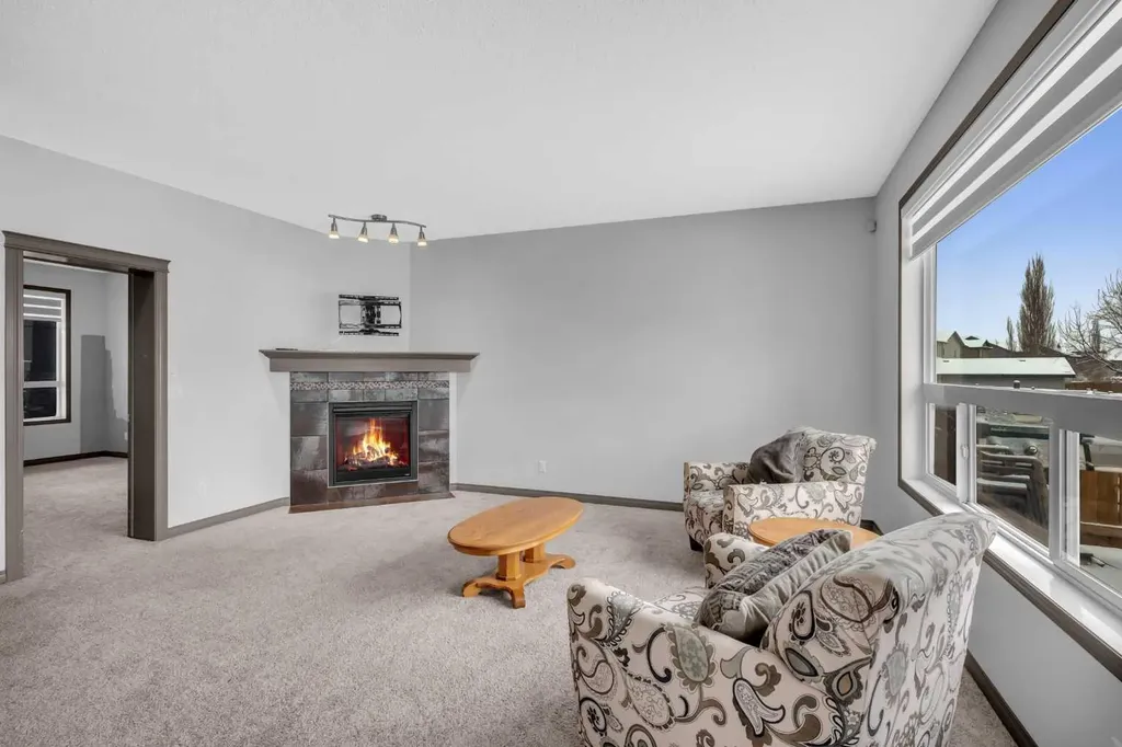 1121 Kingston Crescent SE Airdrie AB T4A0G1
