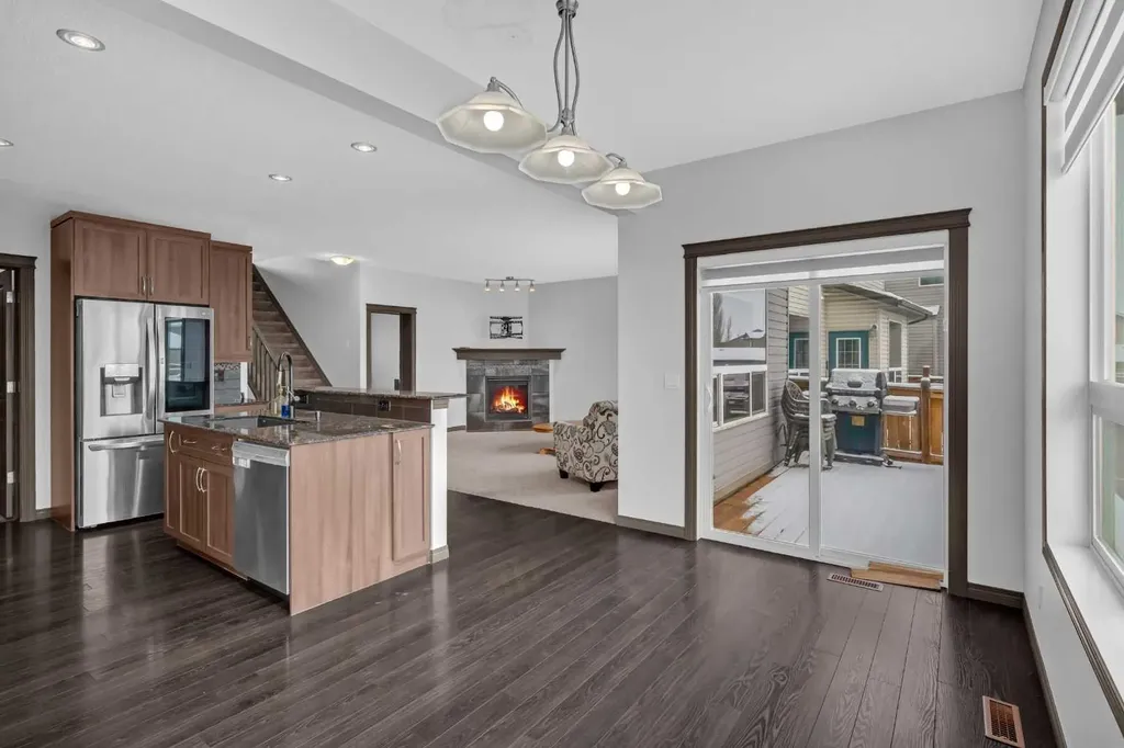 1121 Kingston Crescent SE Airdrie AB T4A0G1
