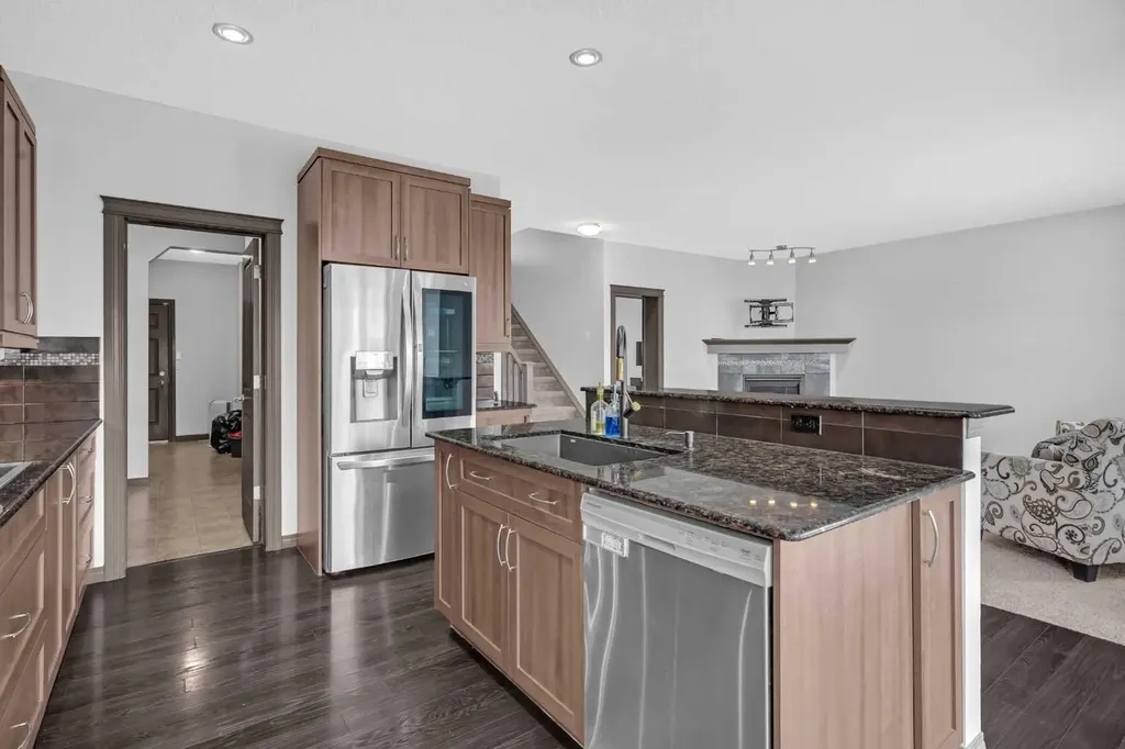1121 Kingston Crescent SE Airdrie AB T4A0G1