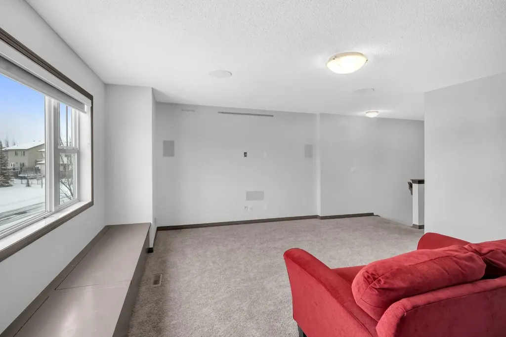 1121 Kingston Crescent SE Airdrie AB T4A0G1