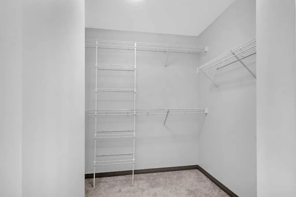 1121 Kingston Crescent SE Airdrie AB T4A0G1