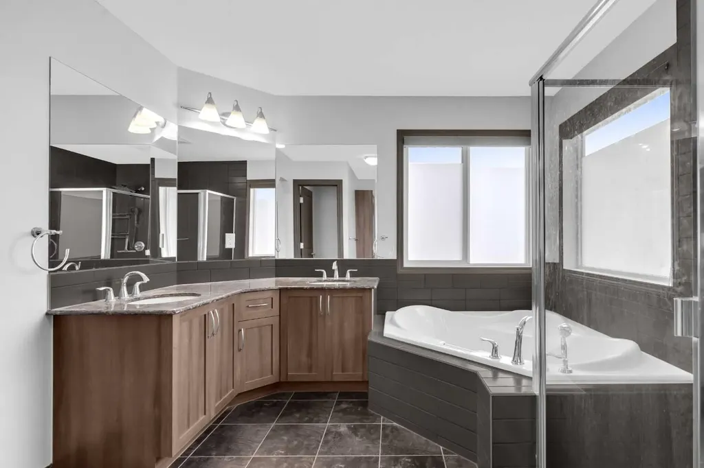 1121 Kingston Crescent SE Airdrie AB T4A0G1