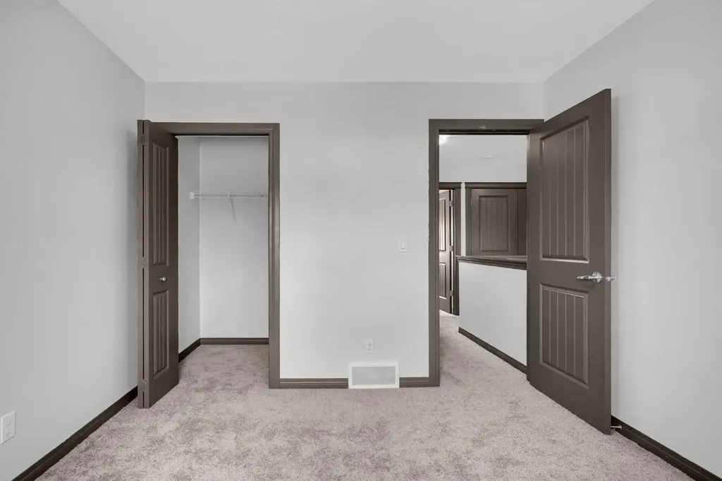 1121 Kingston Crescent SE Airdrie AB T4A0G1
